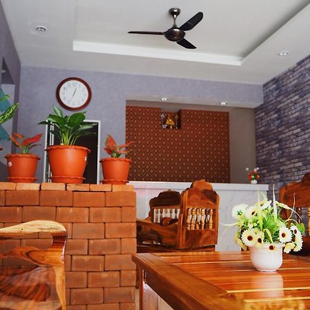 The Lucky Kata Hostel Exterior photo